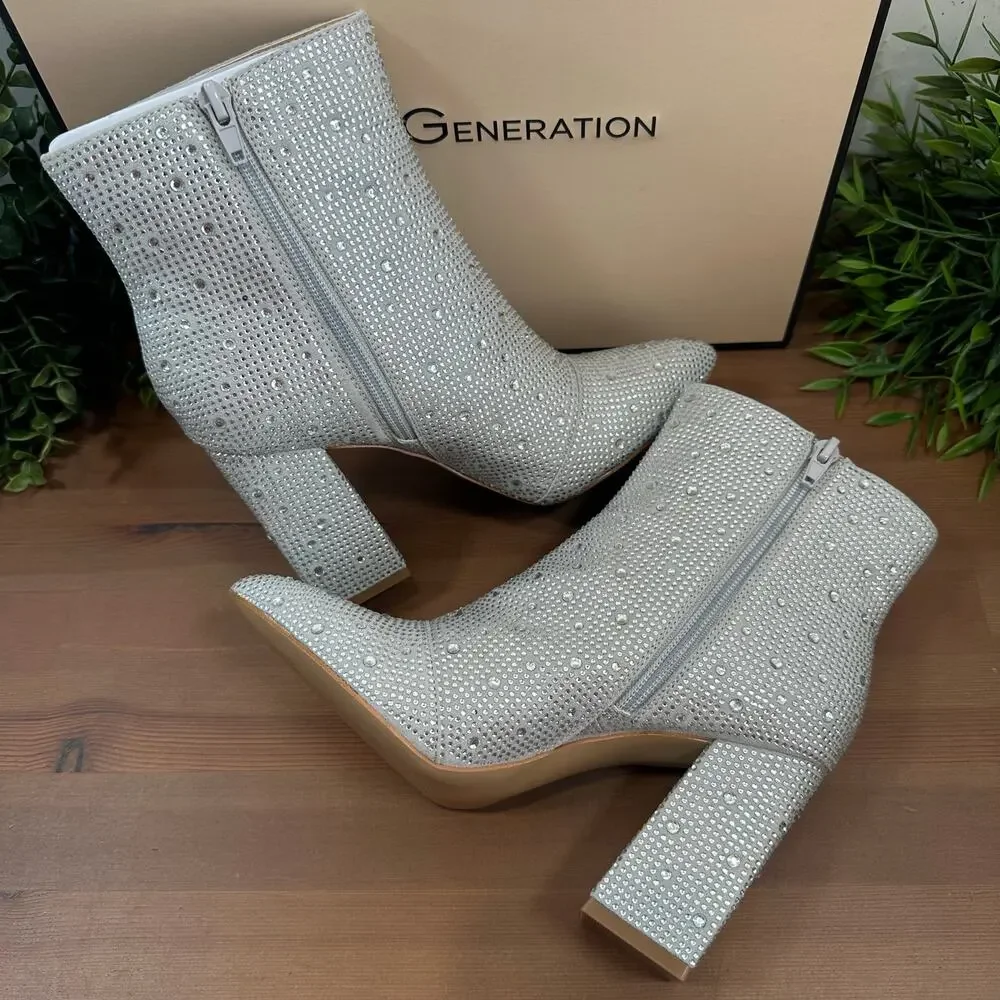 BCBGeneration Briel 2 Sparkle‎ Silver Heeled Bootie Boots Size 5.5